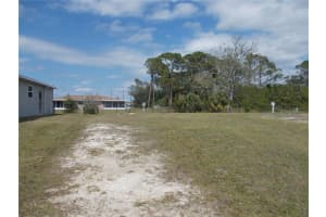 5552 HOLIDAY PARK BOULEVARD, NORTH PORT, FL 34287 - MLS#MFRC7512953