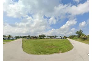 305 SAILFISH LANE, PUNTA GORDA, FL 33982 Sold 09/03/25