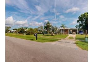22268 MONTROSE AVENUE, PORT CHARLOTTE, FL 33952 - MLS#MFRC7513033