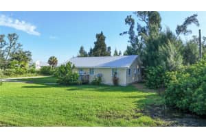 4240 Commercial St, PORT CHARLOTTE