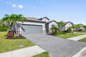 2105 Gardenia Ave, PORT CHARLOTTE