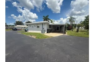 8571 PICKWICK ROAD, NORTH PORT, FL 34287 - MLS#MFRC7513486