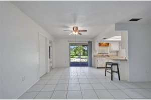 2109 LAKE VIEW BOULEVARD, PORT CHARLOTTE, FL 33948 - MLS#MFRC7513528
