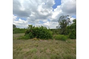 431 PICKFORD AVENUE, LEHIGH ACRES, FL 33974 Sold 09/22/25