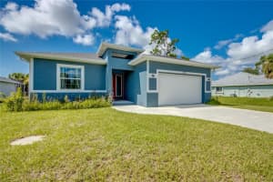 129 Albatross Rd, ROTONDA WEST