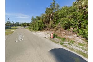 18425 DRIGGERS AVENUE, PORT CHARLOTTE, FL 33948 - MLS#MFRC7513722