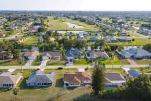285 MARK TWAIN LANE, ROTONDA WEST, FL 33947 - MLS#MFRC7513749