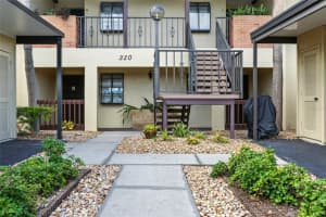 320 Mission Trl N #f, VENICE
