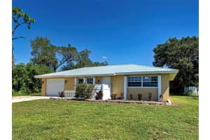 526 Azalea Ave Nw, PORT CHARLOTTE