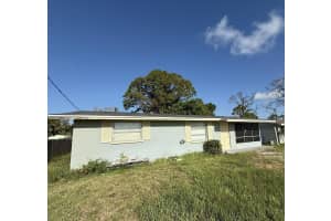 860 MICHIGAN AVENUE, ENGLEWOOD, FL 34223 - MLS#MFRC7513838