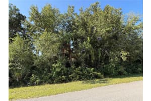 17517 ELMWOOD AVENUE, PORT CHARLOTTE, FL 33948 Sold 11/06/25