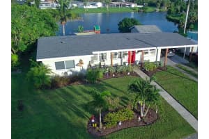 2804 STARLITE LANE, PORT CHARLOTTE, FL 33952 Sold 10/01/25