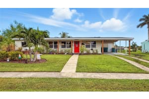 2804 STARLITE LANE, PORT CHARLOTTE, FL 33952 Sold 10/01/25