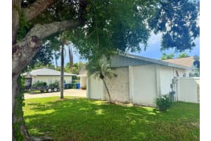5824 WHISTLEWOOD CIRCLE, SARASOTA, FL 34232 - MLS#MFRC7513929
