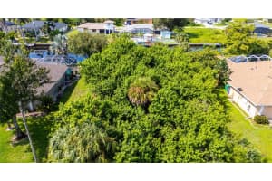 17133 CANARY LANE, PORT CHARLOTTE, FL 33948 - MLS#MFRC7514197