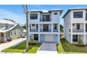 910 W Olympia Ave, PUNTA GORDA