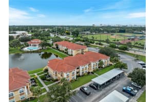 1120 Villagio Cir #202, SARASOTA