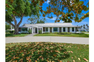 6923 OLD WHISKEY CREEK DRIVE, FORT MYERS, FL 33919 - MLS#MFRC7514413