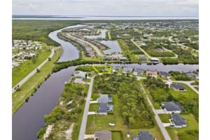 8050 SANTA CRUZ DRIVE, PORT CHARLOTTE, FL 33981 - MLS#MFRC7514431