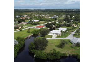 3690 PEACE RIVER DRIVE, PUNTA GORDA, FL 33983 - MLS#MFRC7514560