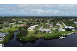 3690 PEACE RIVER DRIVE, PUNTA GORDA, FL 33983 - MLS#MFRC7514560
