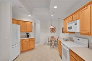 MLS# MFRC7514589, Naples, Florida 34112