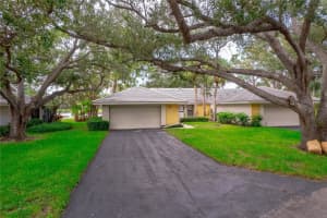 234 Southampton Ln #260, VENICE