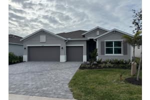 8535 Saint Kitts Cir, ENGLEWOOD