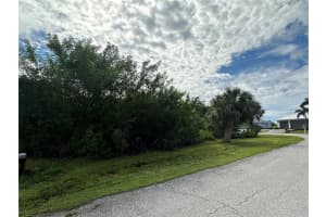 18379 ARAPAHOE CIRCLE, PORT CHARLOTTE, FL 33948 - MLS#MFRC7514693