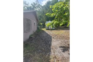 5587 SW HIGHWAY 17, ARCADIA, FL 34266 Sold 12/01/25