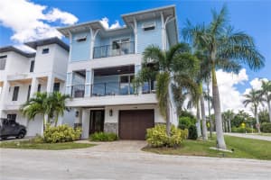 950 OLYMPIA AVENUE, PUNTA GORDA, FL 33950 - MLS#MFRC7514914