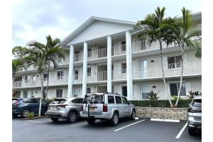 MLS# MFRC7514965, Naples, Florida 34112