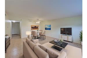 245 CENTER ROAD, VENICE, FL 34285 - MLS#MFRC7515058