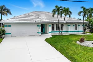 260 CORONADO DRIVE, PUNTA GORDA, FL 33950 Sold 12/11/25