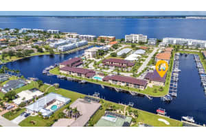 240 Lewis Cir #124, PUNTA GORDA