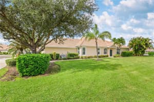 5064 Whispering Oaks Dr, NORTH PORT