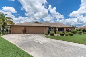 301 Thorn Hill Pl, SUN CITY CENTER