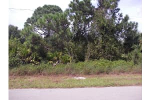 506 WABASSO AVENUE, LEHIGH ACRES, FL 33974 Sold 12/03/25