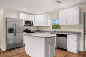 1100 REDBIRD STREET, LAKE PLACID, FL 33852 - MLS#MFRC7515554