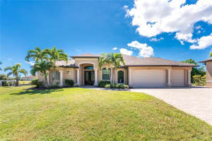 15704 MELPORT CIRCLE, PORT CHARLOTTE, FL 33981 Sold 12/02/25