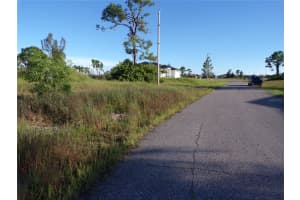 2625 26TH PLACE, CAPE CORAL, FL 33993 Sold 11/03/25