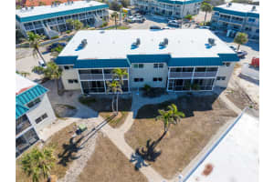 827 GULF DRIVE, SANIBEL, FL 33957 - MLS#MFRC7515719
