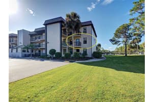 1999 KINGS HIGHWAY, PUNTA GORDA, FL 33980 Sold 11/18/25