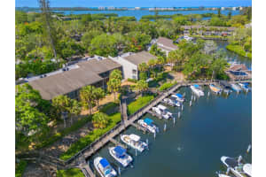 1621 BOATHOUSE CIRCLE, SARASOTA, FL 34231 - MLS#MFRC7515927