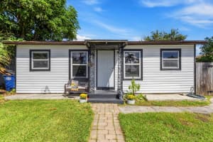 26 CYPRESS STREET, NORTH FORT MYERS, FL 33903 - MLS#MFRC7515948