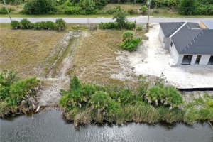 10868 MCALESTER CIRCLE, PORT CHARLOTTE, FL 33981 - MLS#MFRC7516057