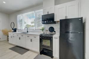3030 ASHTON ROAD, SARASOTA, FL 34231 - MLS#MFRC7516086