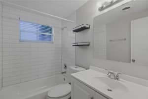 101 OBERLIN ROAD, VENICE, FL 34293 - MLS#MFRC7516264