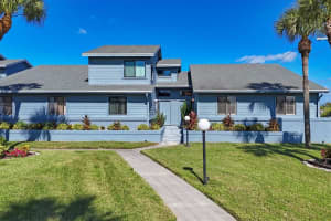 1839 Settlers Dr #b-6, NOKOMIS