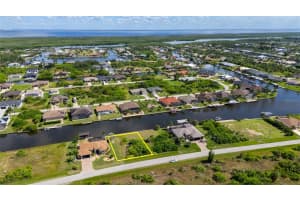 8300 TECUMSEH CIRCLE, PORT CHARLOTTE, FL 33981 - MLS#MFRC7516325